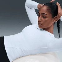 Koszulka damska Nike One Fitted IM9449-100