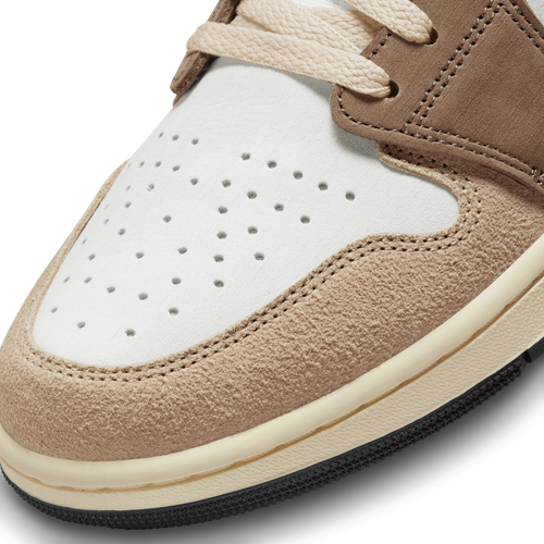 BUTY MĘSKIE AIR JORDAN 1 ZOOM CMFT 2 DV1307-205