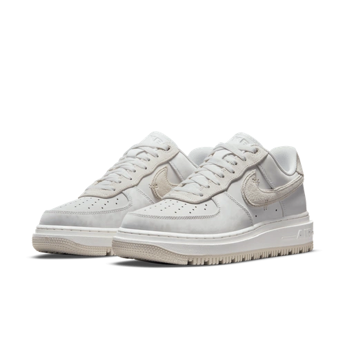 Buty męskie Nike Air Force 1 Luxe DD9605-100