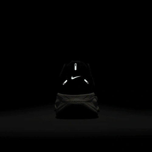 Buty sportowe męskie Nike Vomero 18 IF0514-002