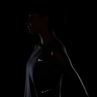 Koszulka damska Nike Swift HQ0620-499