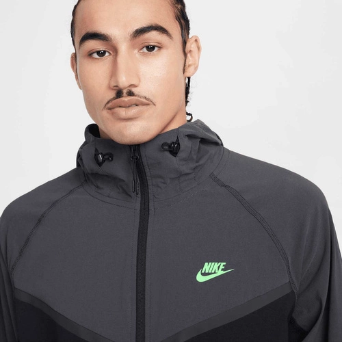 Kurtka męska Nike Tech Windrunner HM7151-013