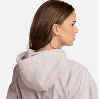 Kurtka damska Nike Sportswear Everything Wovens FN3669-019