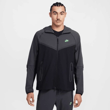 Kurtka męska Nike Tech Windrunner HM7151-013