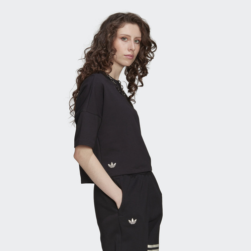 KOSZULKA DAMSKA ADIDAS ADICOLOR NEUCLASSICS TEE CZARNA HM1758