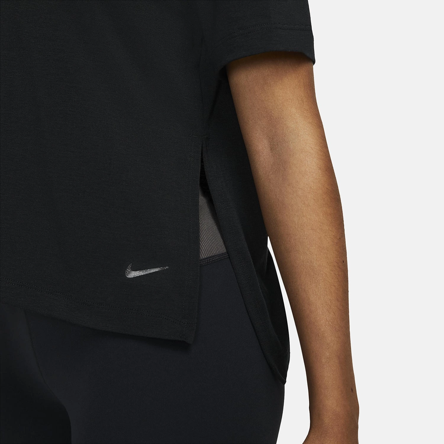 Koszulka Nike Yoga Dri-FIT M DM7825-010 - Profesjonalny Sklep Sportowy 